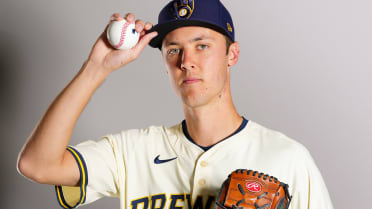 Brewers calling up 6-foot-7 flamethrower Misiorowski (source)